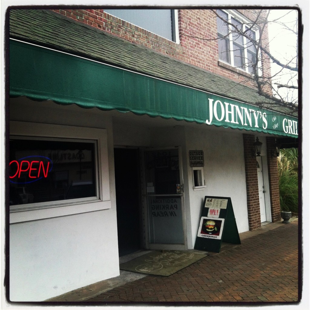 Johnny's Olde Village Grill - Park Circle, North Charleston - Real Deal with Neil