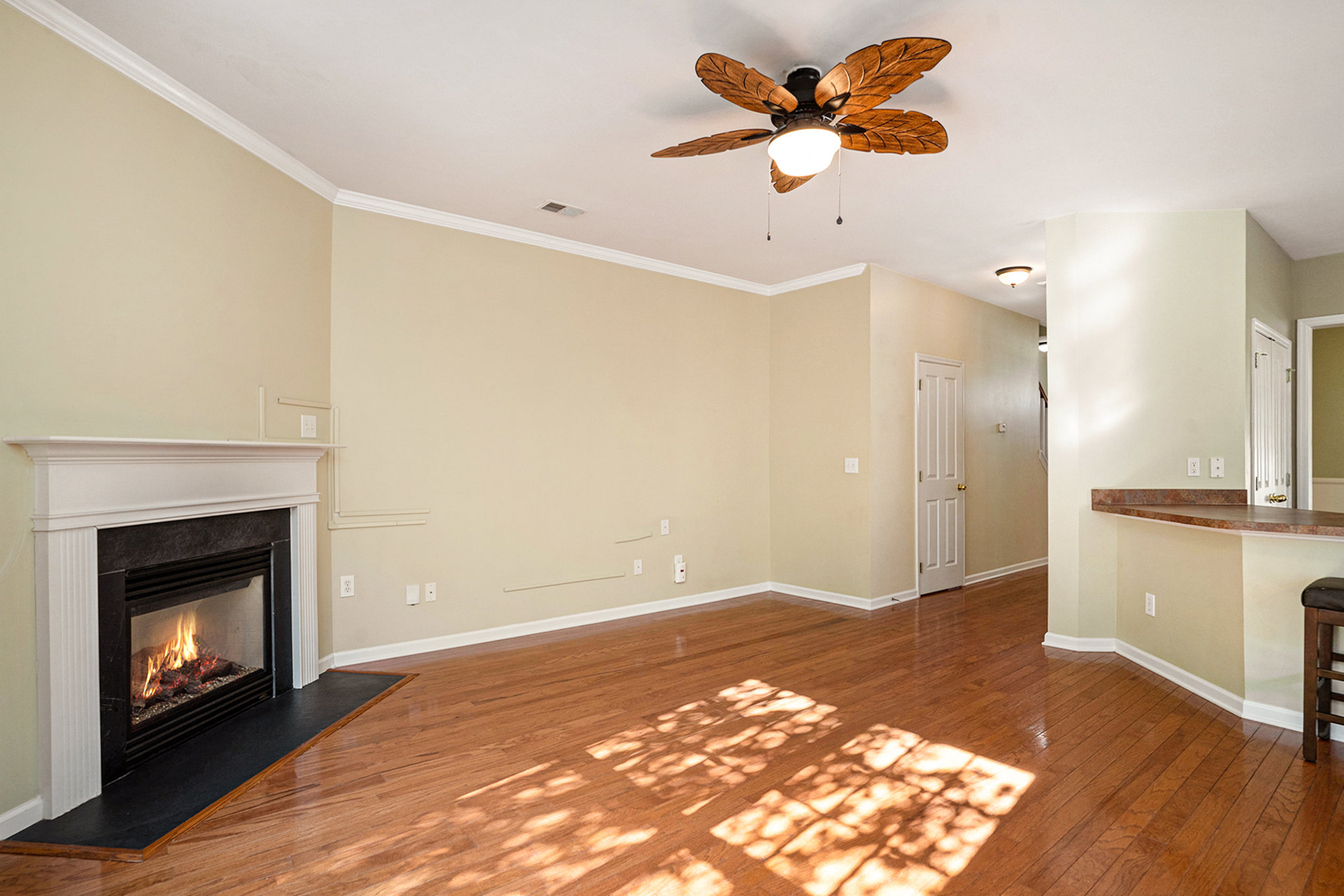 103 Blue Bonnet St - Living Room with Gas Fireplace